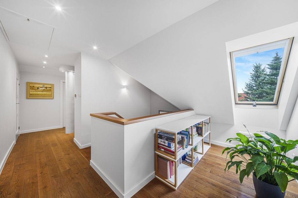 Dom 6 pokojowe na Sprzedaż