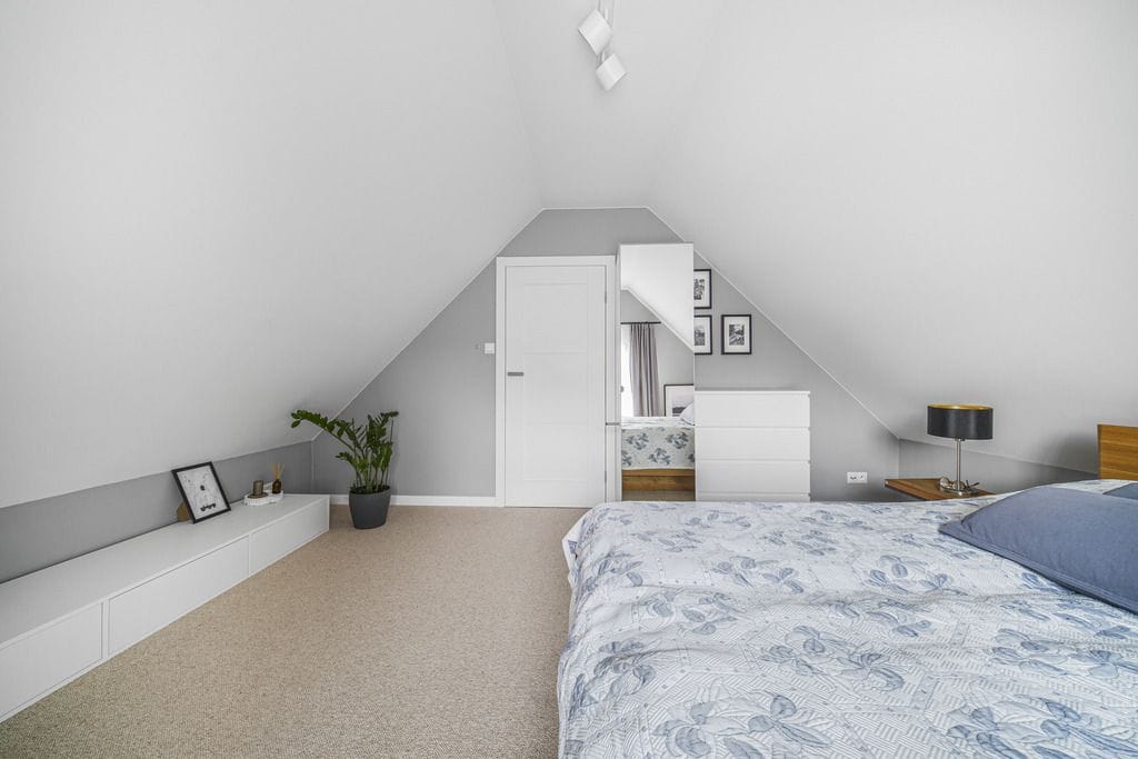 Dom 6 pokojowe na Sprzedaż