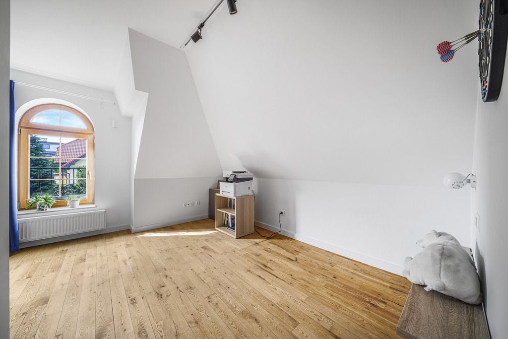 Dom 6 pokojowe na Sprzedaż