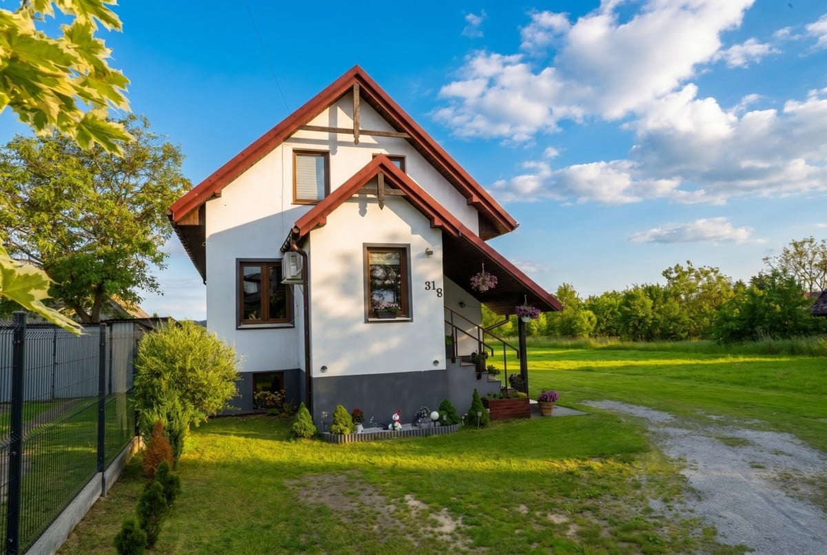 Dom 5 pokojowe na Sprzedaż