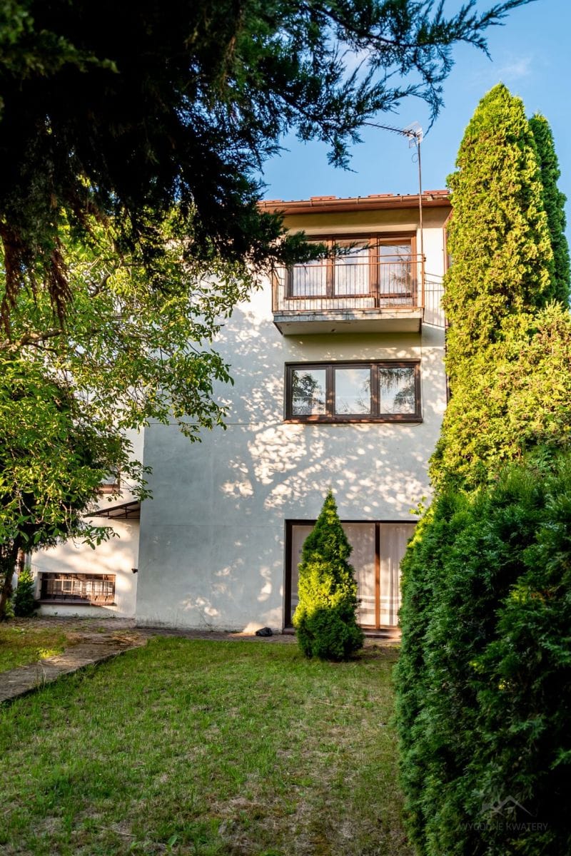 Dom 14 pokojowe na Sprzedaż