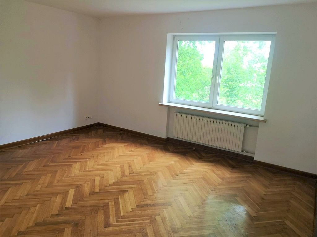 Dom 6 pokojowe na Sprzedaż