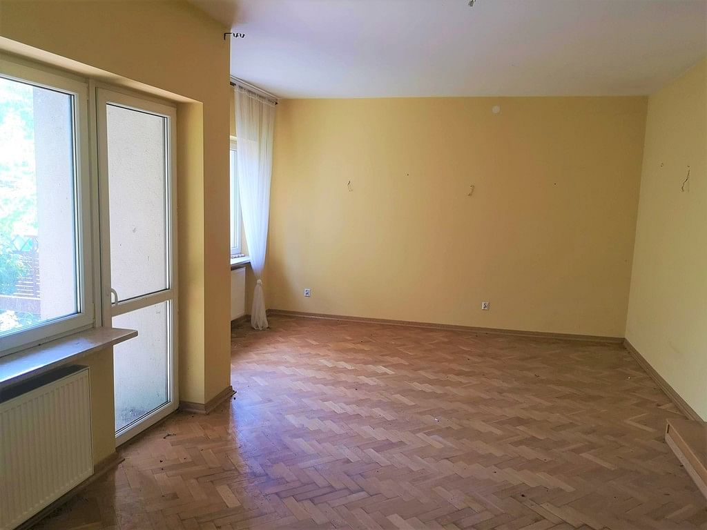 Dom 8 pokojowe na Sprzedaż
