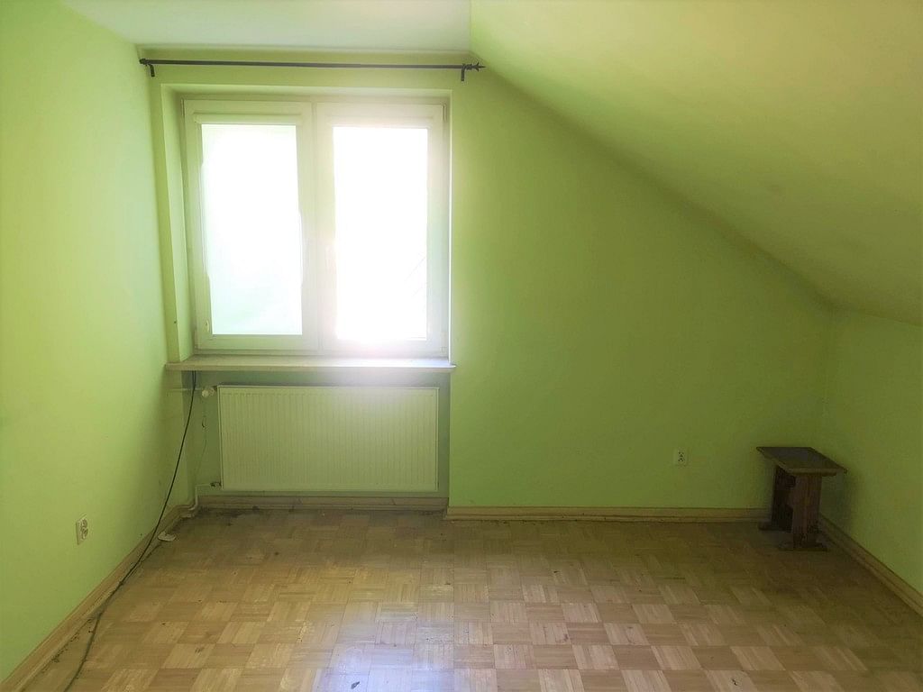 Dom 8 pokojowe na Sprzedaż