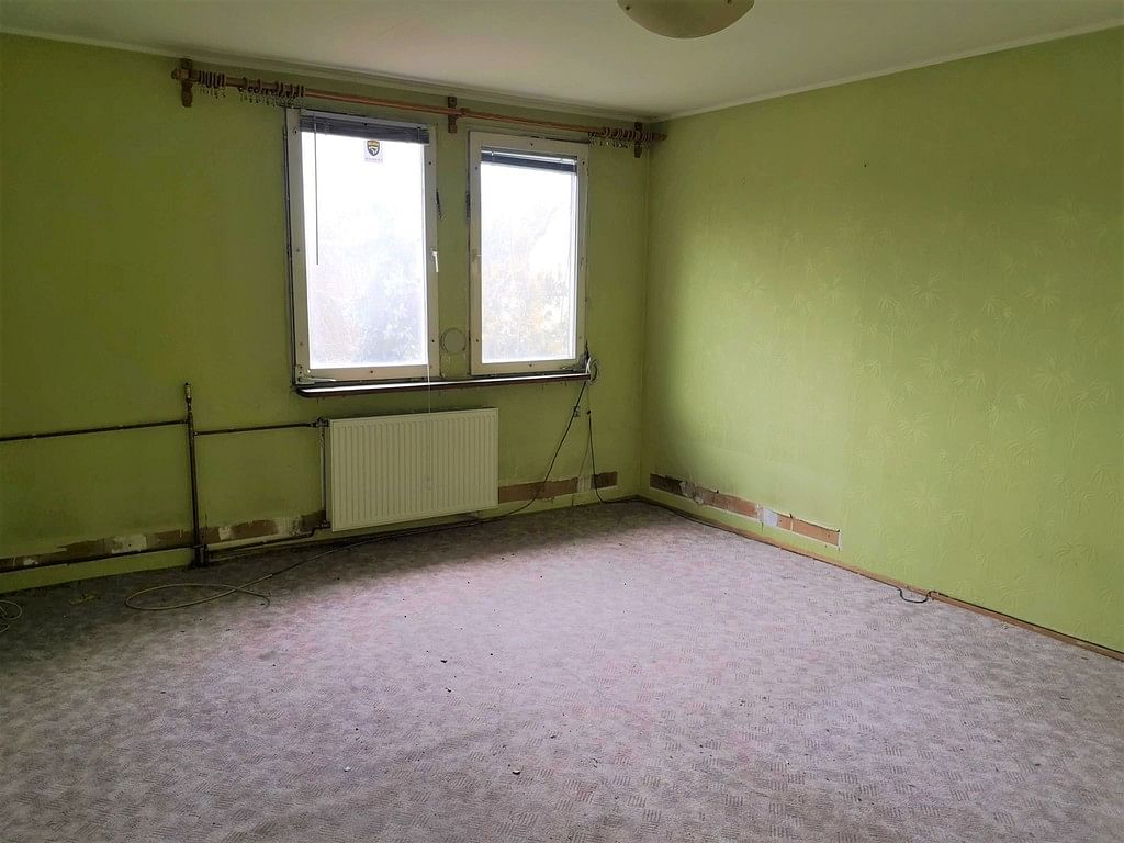 Dom 4 pokojowe na Sprzedaż