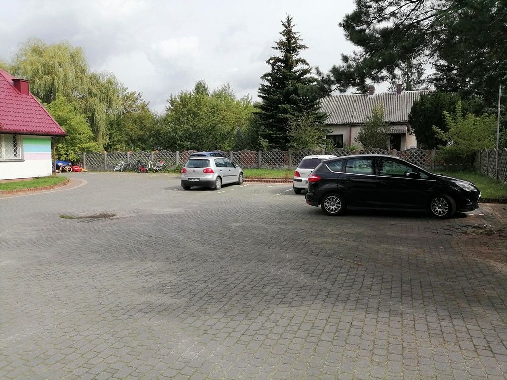 Dom 10 pokojowe na Sprzedaż