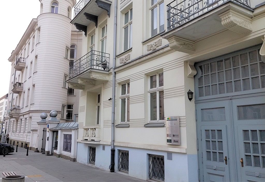 Mieszkanie 4 pokojowe na Sprzedaż