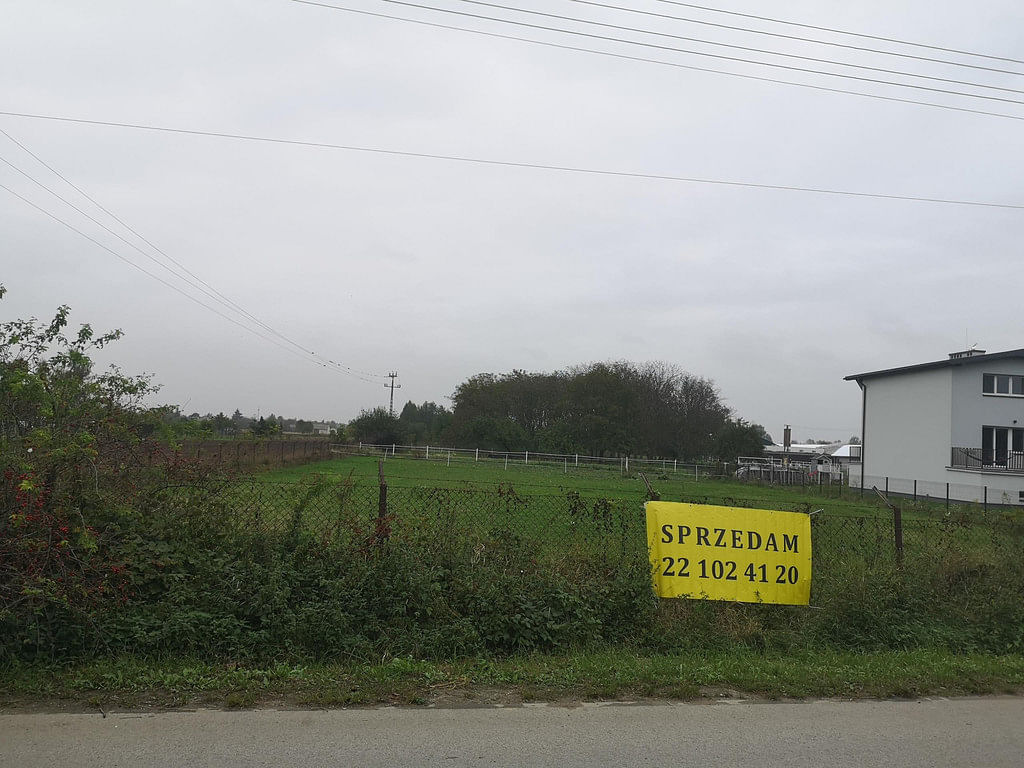 Działka  pokojowe na Sprzedaż