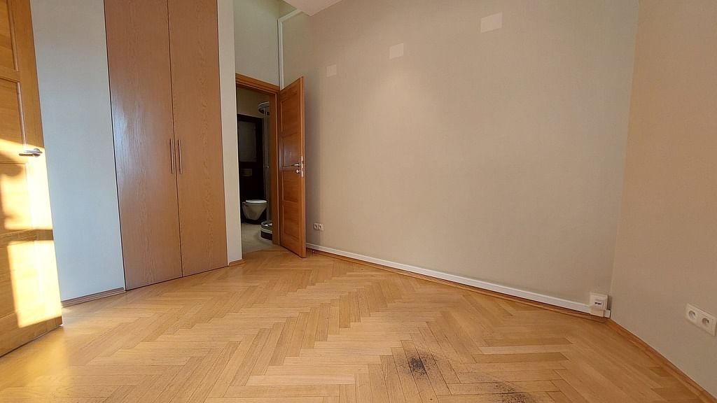 Mieszkanie 5 pokojowe na Sprzedaż