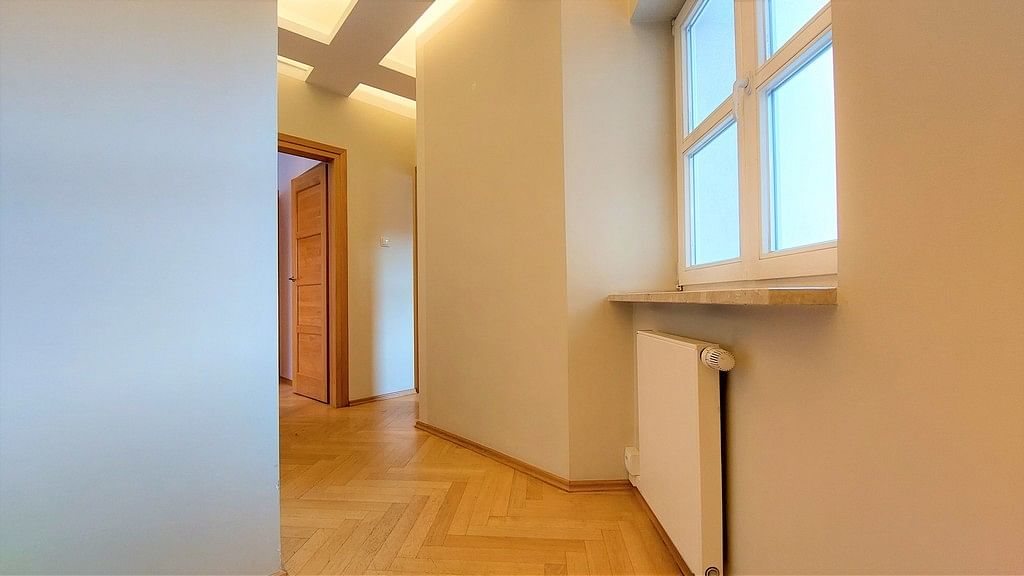 Mieszkanie 5 pokojowe na Sprzedaż