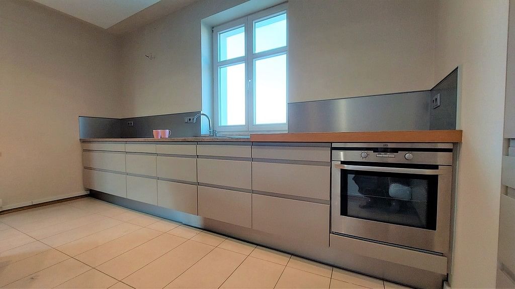 Mieszkanie 5 pokojowe na Sprzedaż