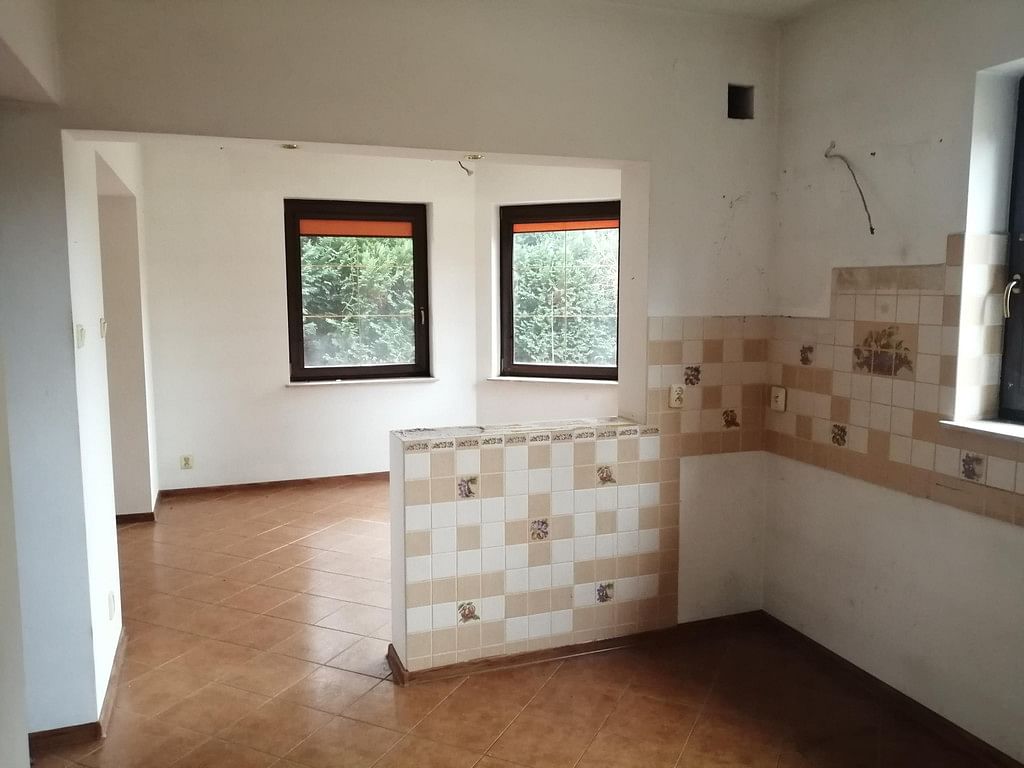 Dom 5 pokojowe na Sprzedaż