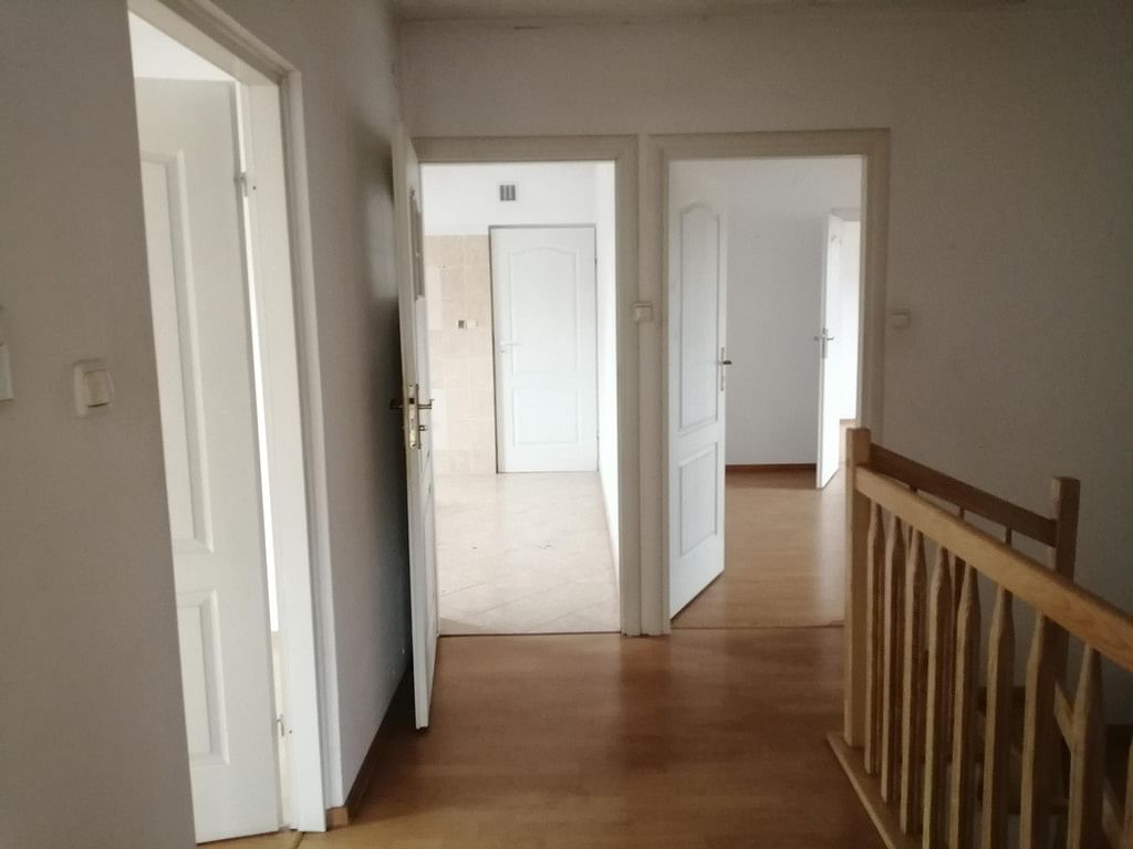 Dom 5 pokojowe na Sprzedaż