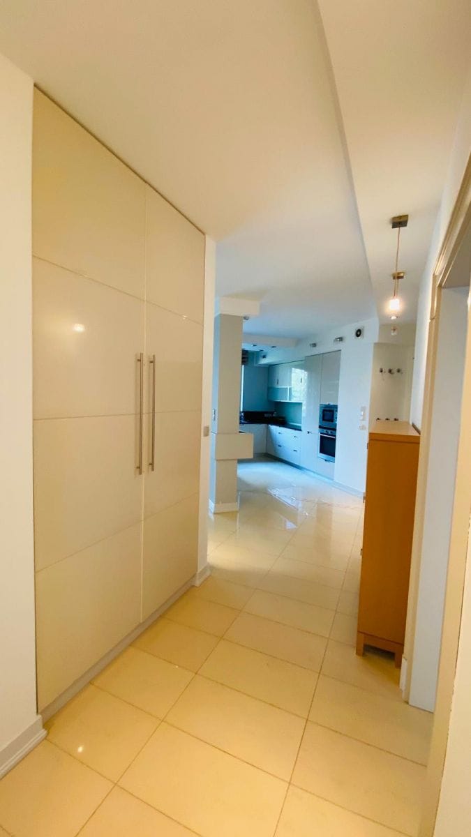 Mieszkanie 4 pokojowe na Wynajem