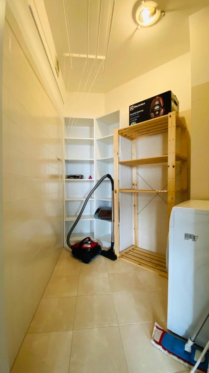 Mieszkanie 4 pokojowe na Wynajem