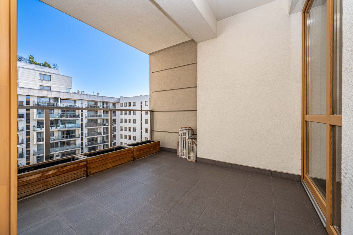 Mieszkanie 4 pokojowe na Sprzedaż