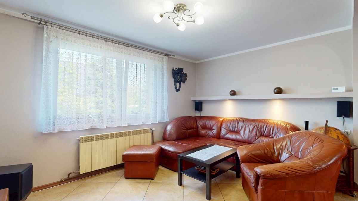 Dom 5 pokojowe na Sprzedaż