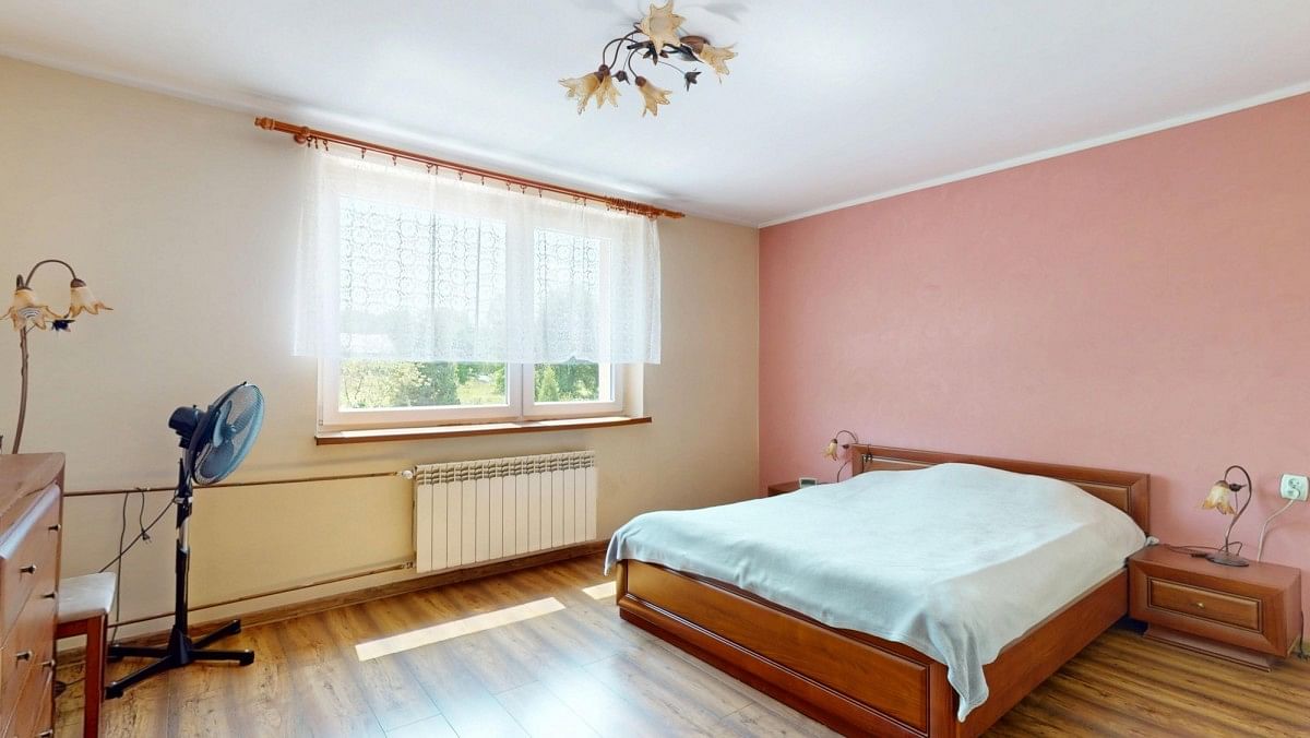 Dom 5 pokojowe na Sprzedaż