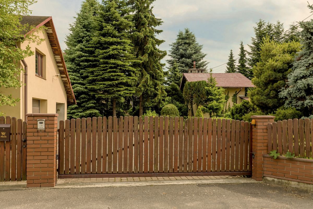 Dom 5 pokojowe na Sprzedaż