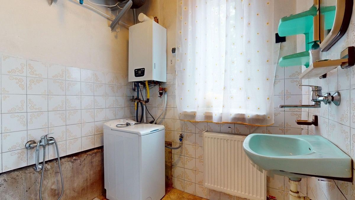 Dom 6 pokojowe na Sprzedaż