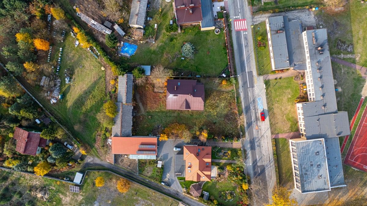 Dom 10 pokojowe na Sprzedaż