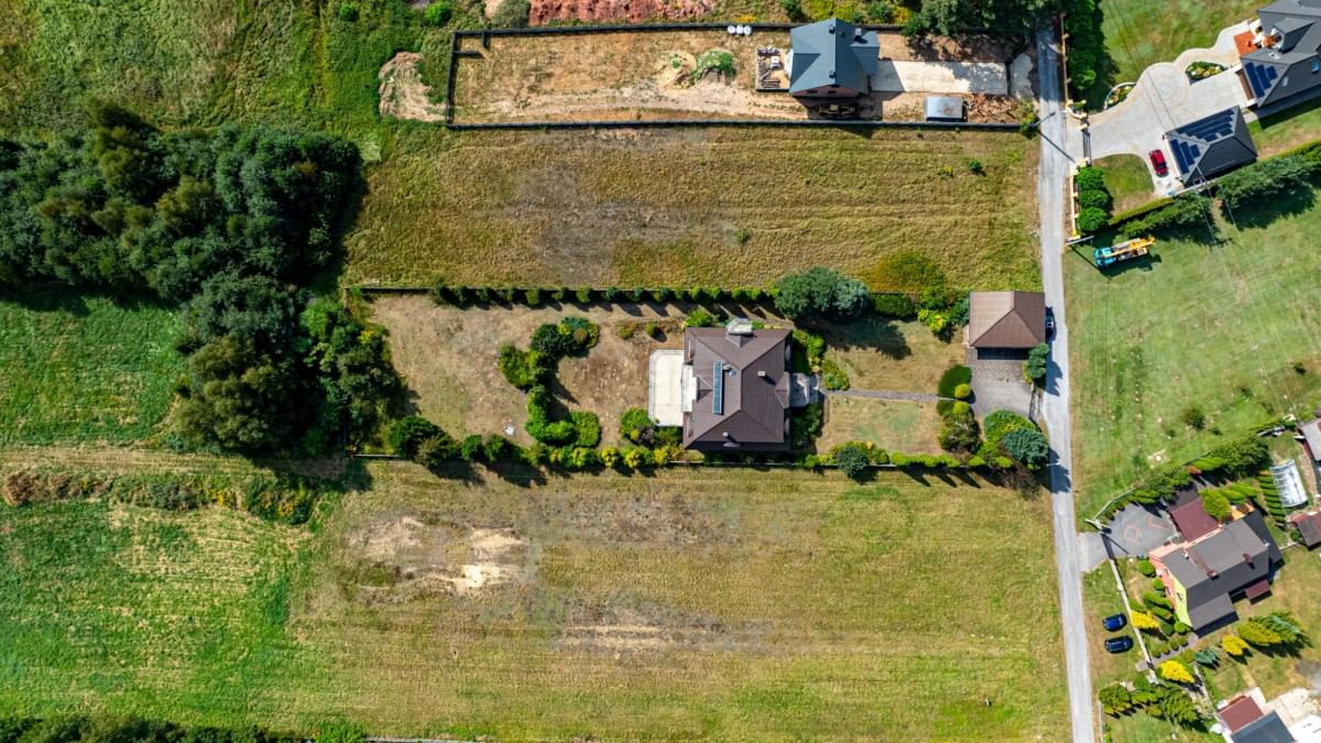 Dom 9 pokojowe na Sprzedaż