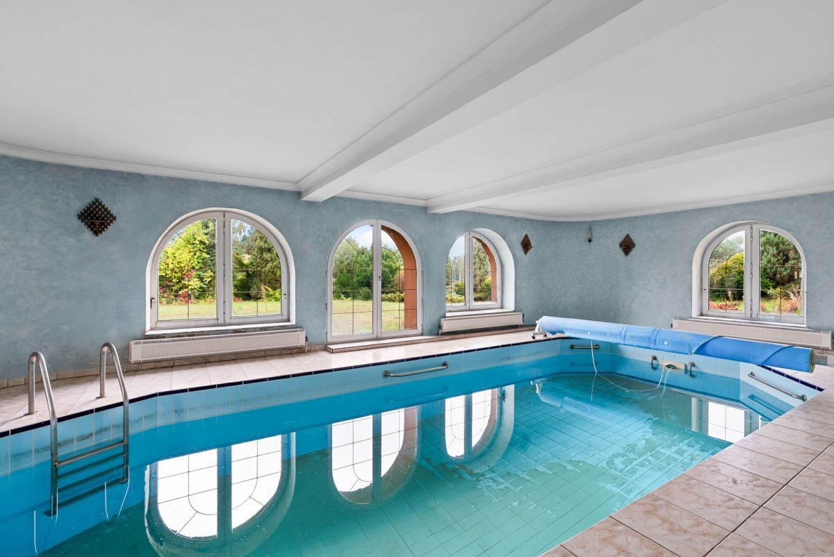 Dom 9 pokojowe na Sprzedaż