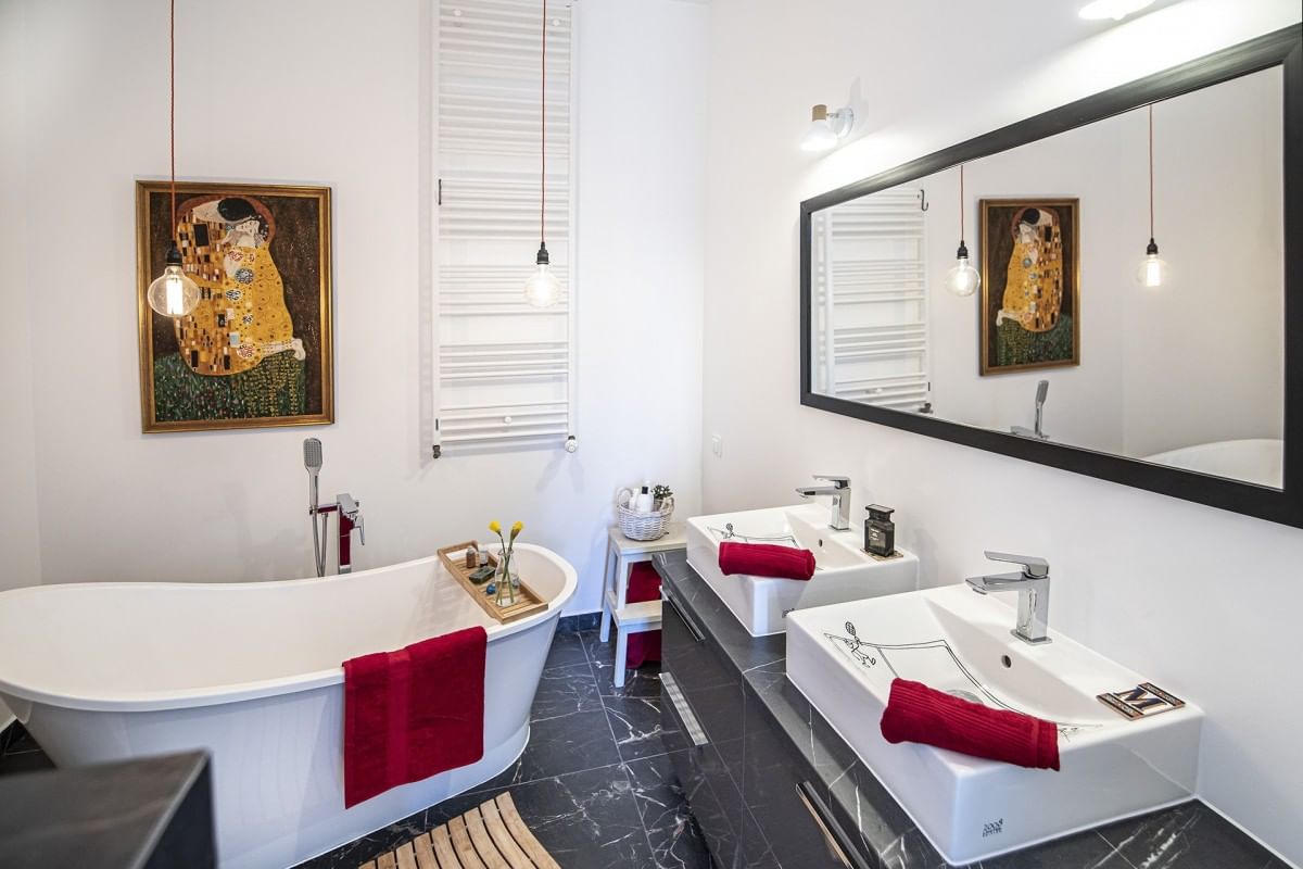 Mieszkanie 4 pokojowe na Sprzedaż