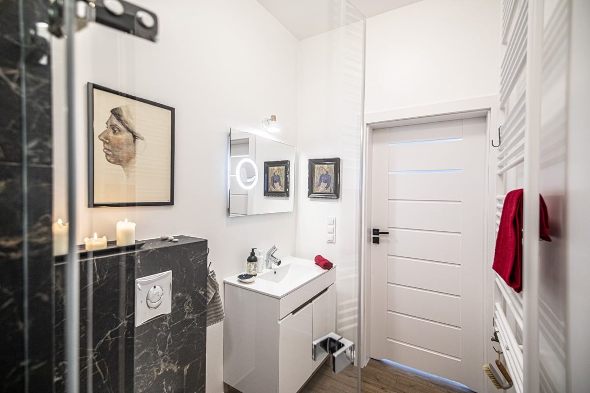 Mieszkanie 4 pokojowe na Sprzedaż