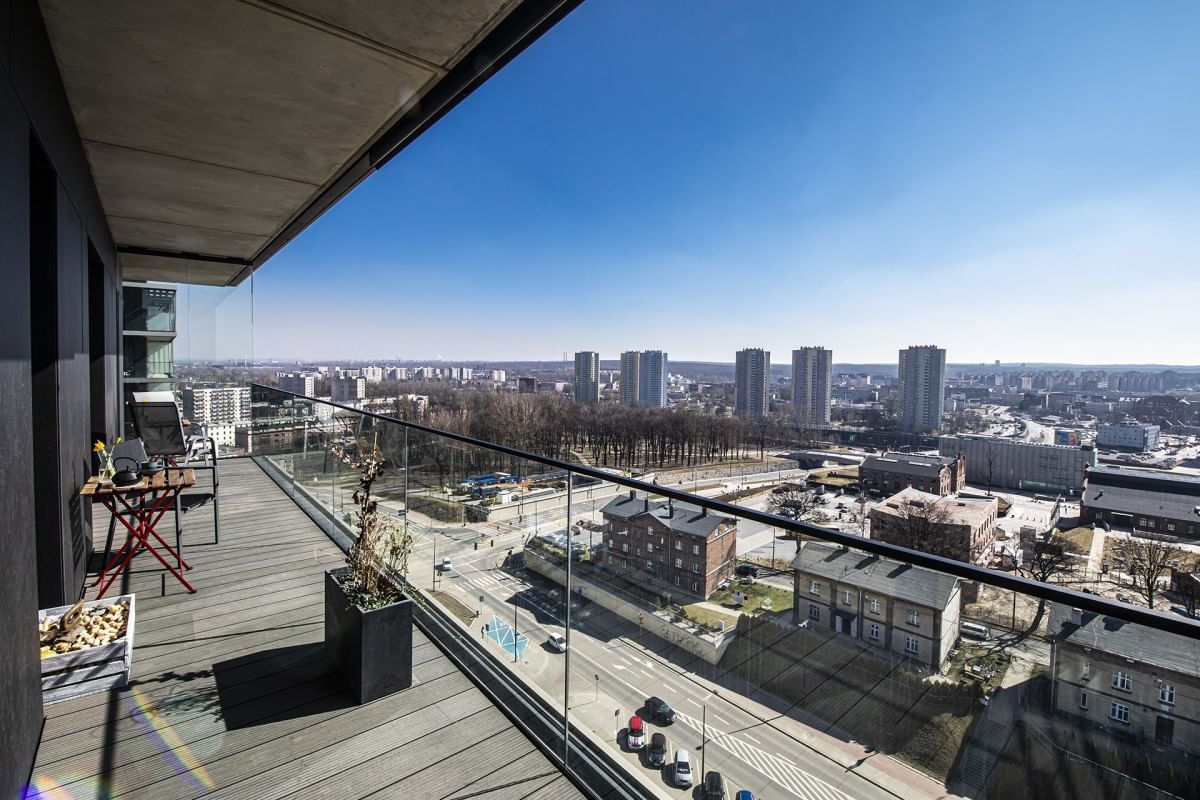 Mieszkanie 4 pokojowe na Sprzedaż