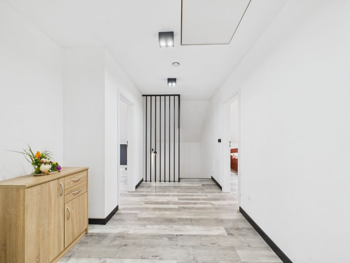 Dom 5 pokojowe na Sprzedaż