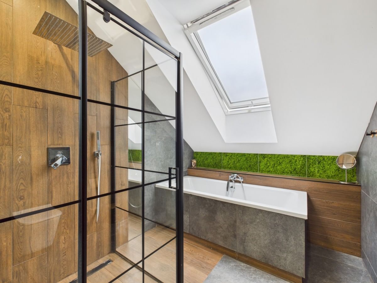 Dom 5 pokojowe na Sprzedaż