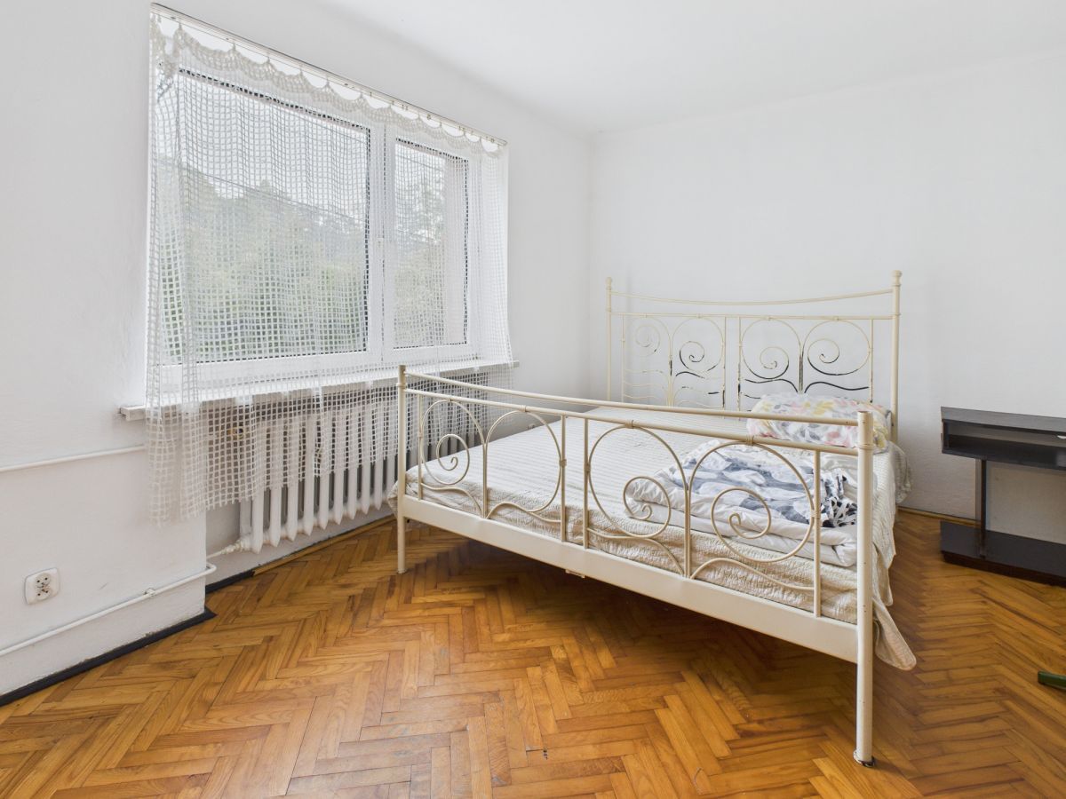 Dom 8 pokojowe na Sprzedaż