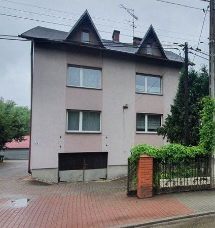 Dom 8 pokojowe na Sprzedaż