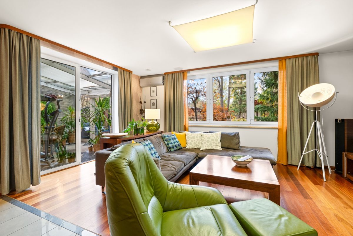 Dom 5 pokojowe na Sprzedaż