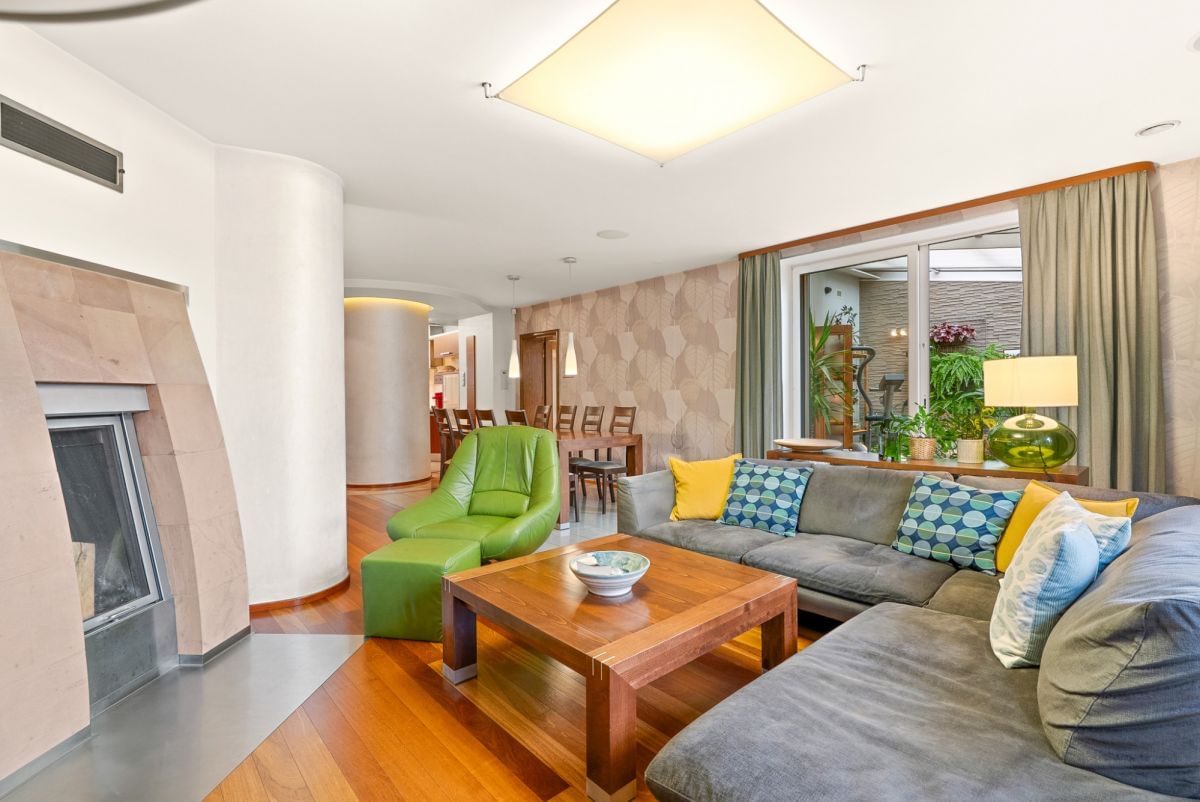 Dom 5 pokojowe na Sprzedaż