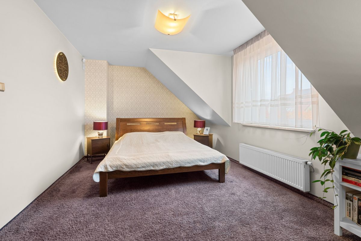 Dom 5 pokojowe na Sprzedaż