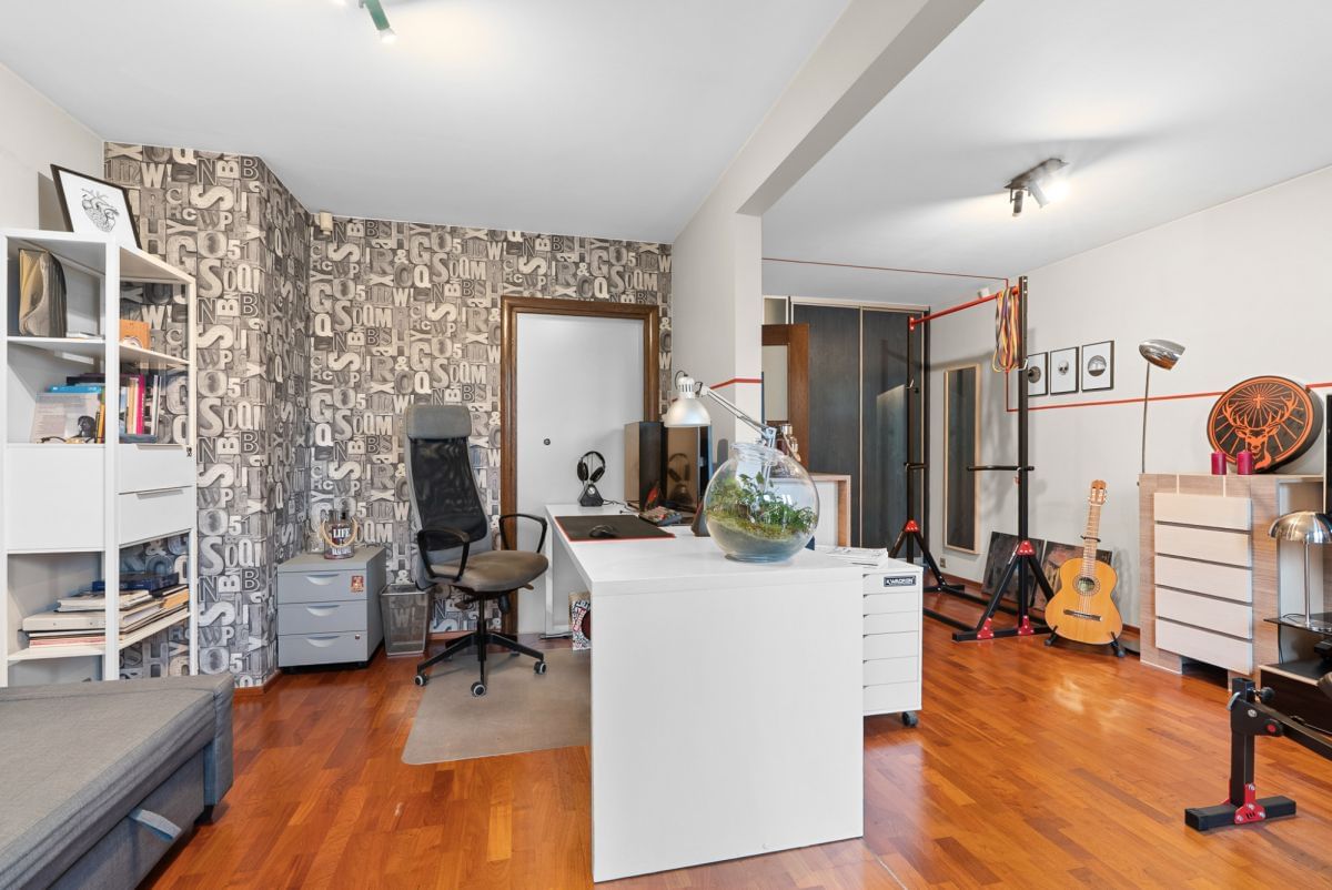 Dom 5 pokojowe na Sprzedaż