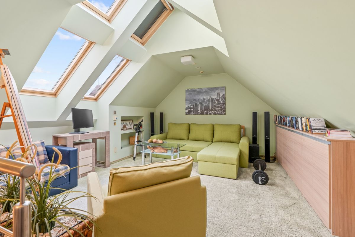 Dom 5 pokojowe na Sprzedaż