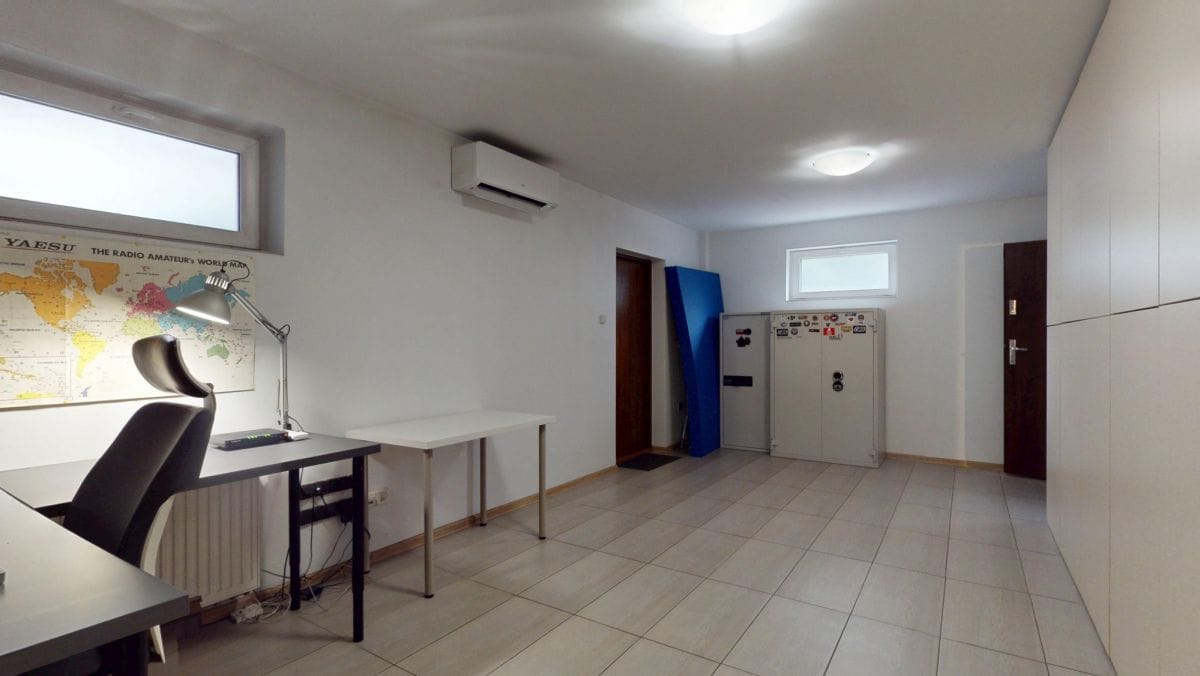 Mieszkanie 4 pokojowe na Sprzedaż