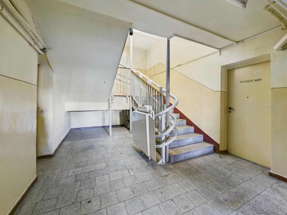 Mieszkanie 4 pokojowe na Sprzedaż