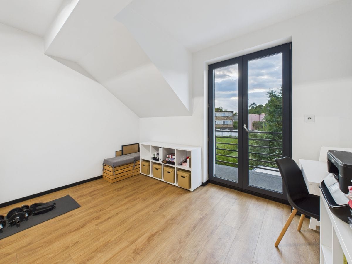 Dom 5 pokojowe na Sprzedaż