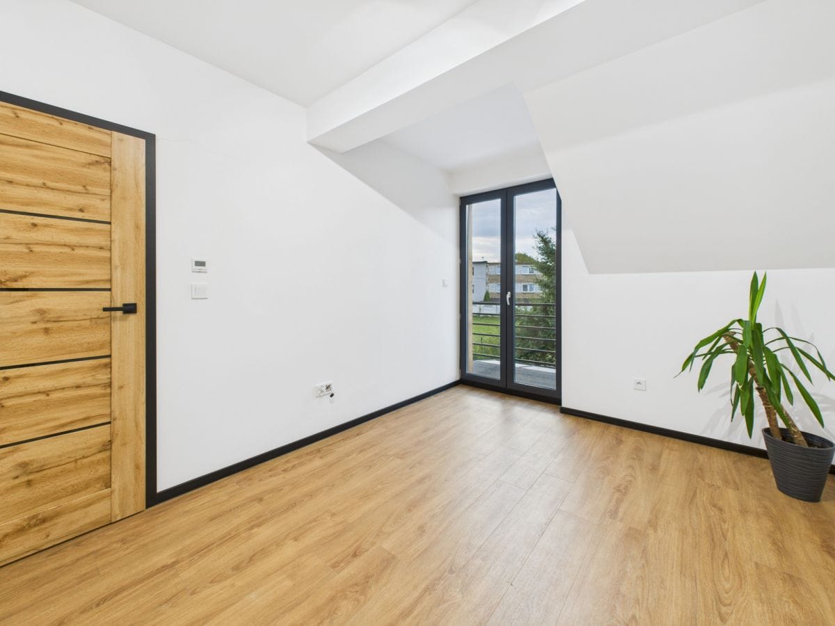 Dom 5 pokojowe na Sprzedaż