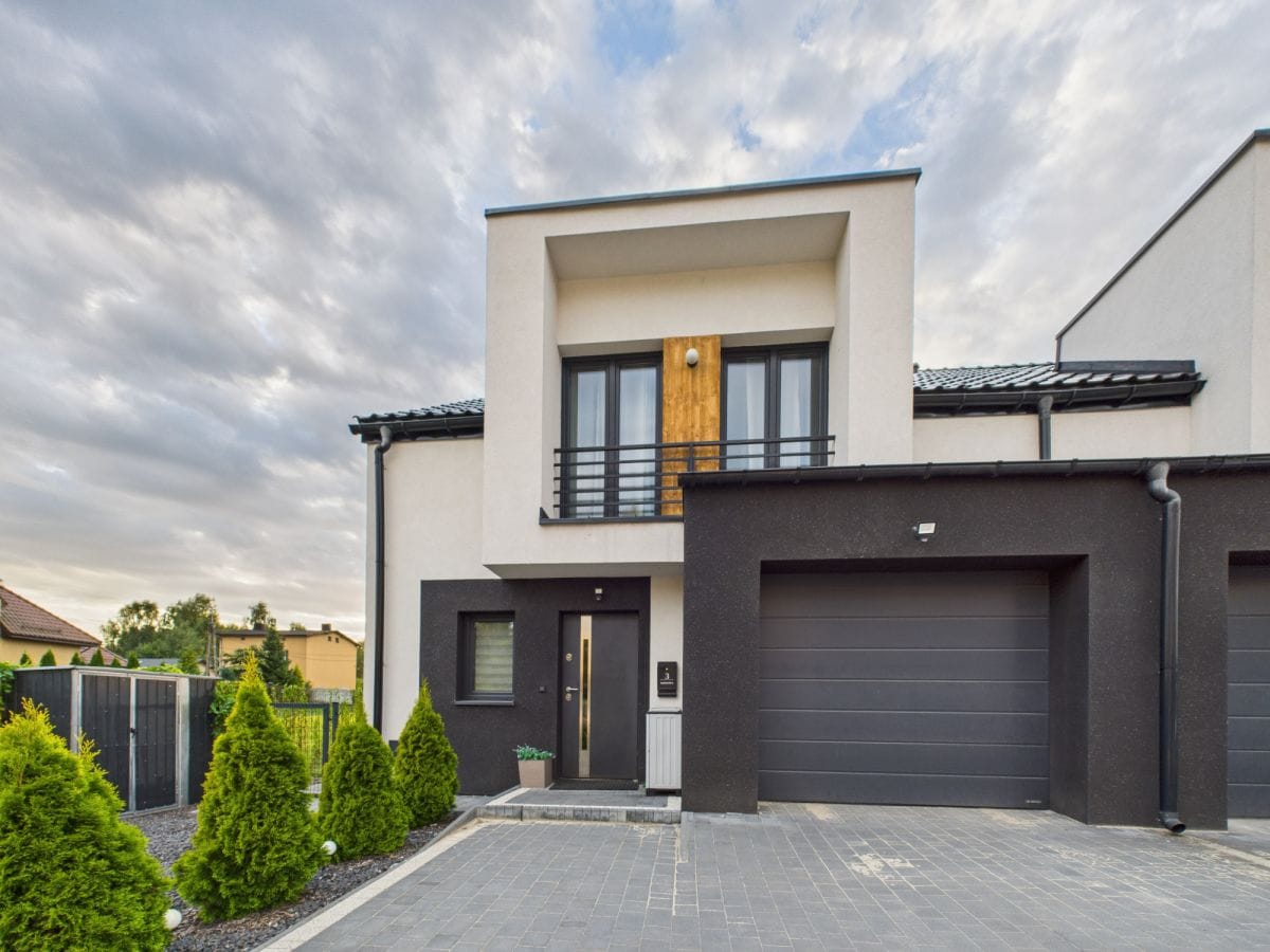 Dom 5 pokojowe na Sprzedaż