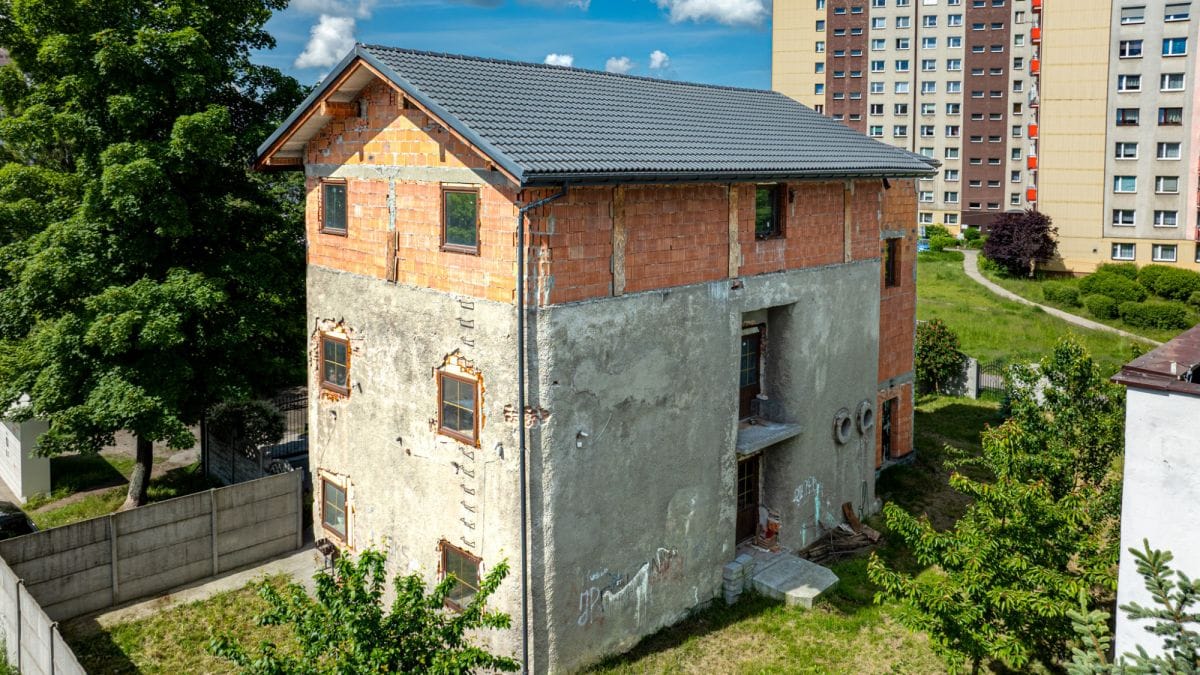 Dom 6 pokojowe na Sprzedaż