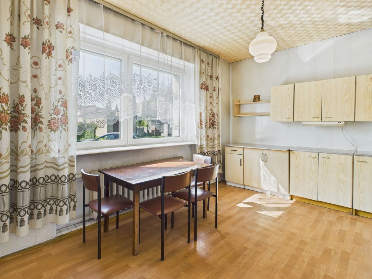 Dom 6 pokojowe na Sprzedaż