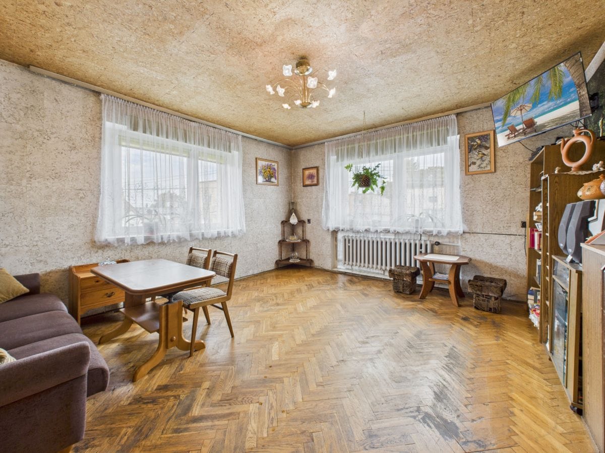 Dom 6 pokojowe na Sprzedaż