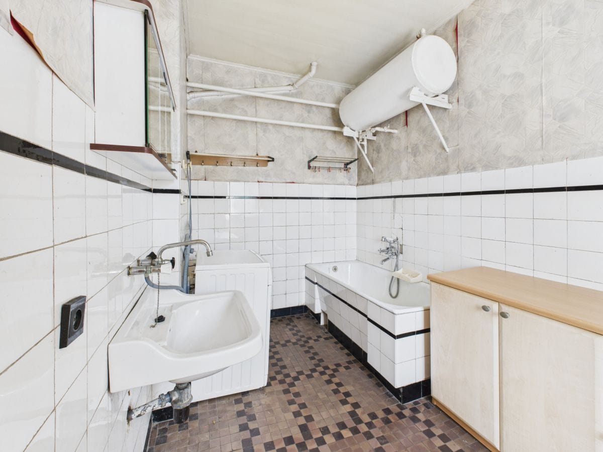 Dom 6 pokojowe na Sprzedaż