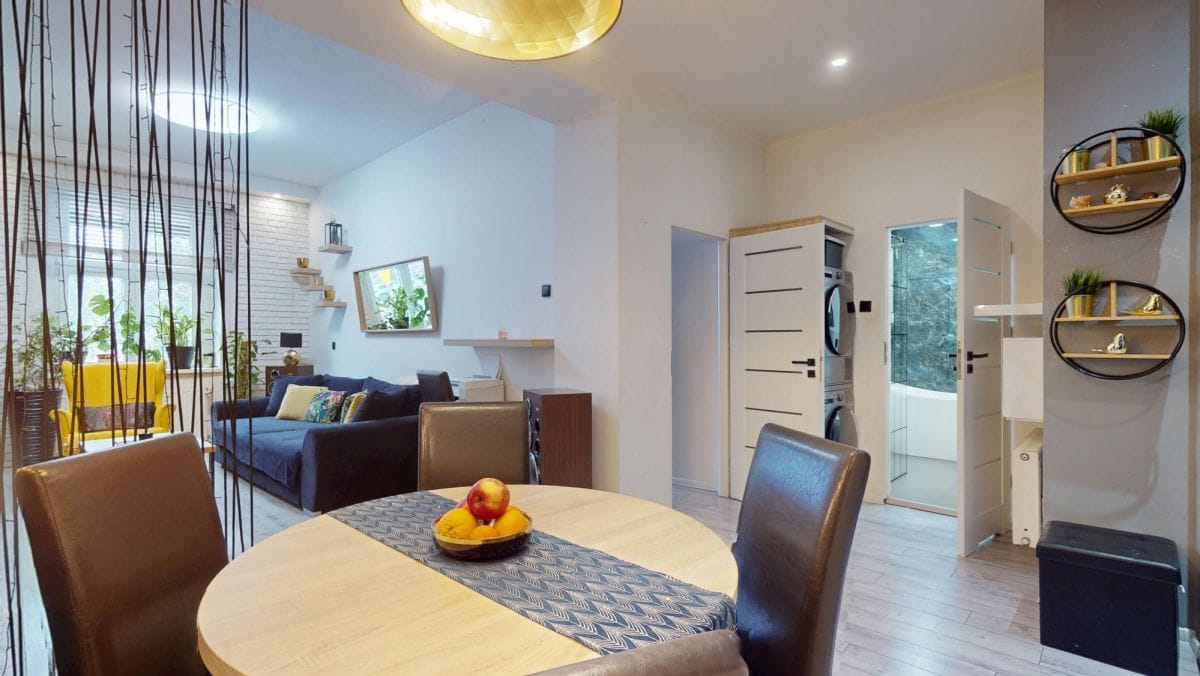 Mieszkanie 4 pokojowe na Sprzedaż