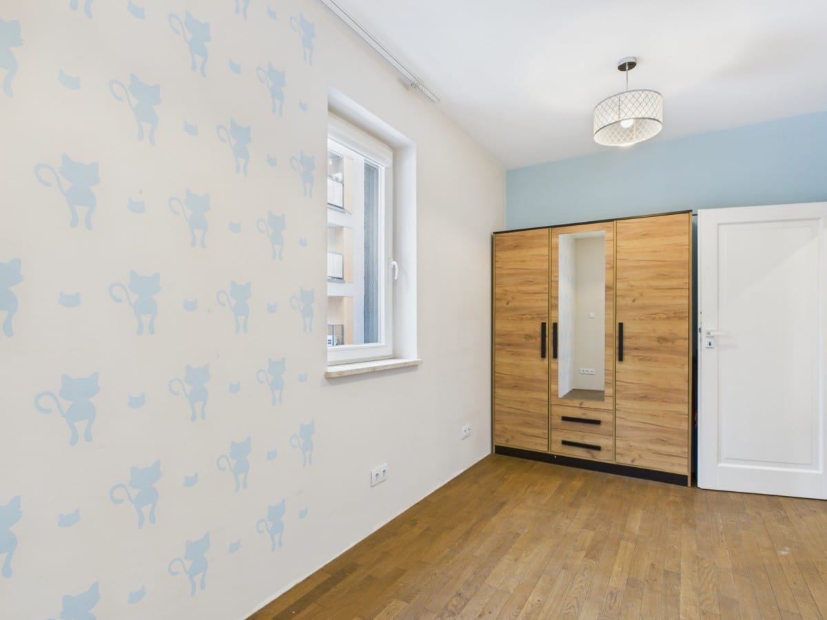 Mieszkanie 4 pokojowe na Sprzedaż